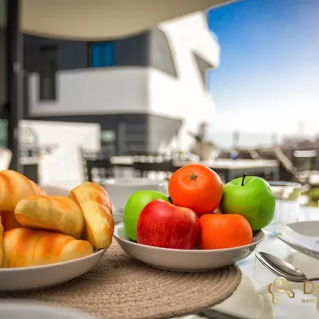 Apartment Premium In Higuerón West